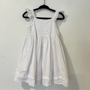 Pumpkin Patch Girls 2T White Eyelet Floral Dress Flutter Sleeve Scalloped